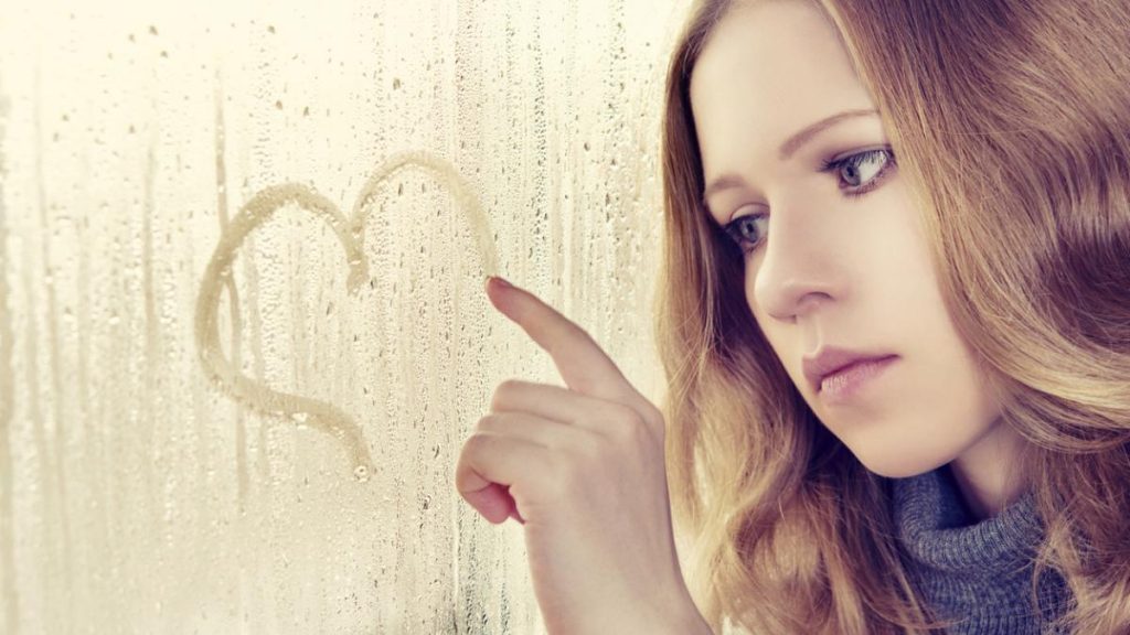 MUJERES  QUE NO TIENEN SUERTE EN EL AMOR POR LAS REDES SOCIALES